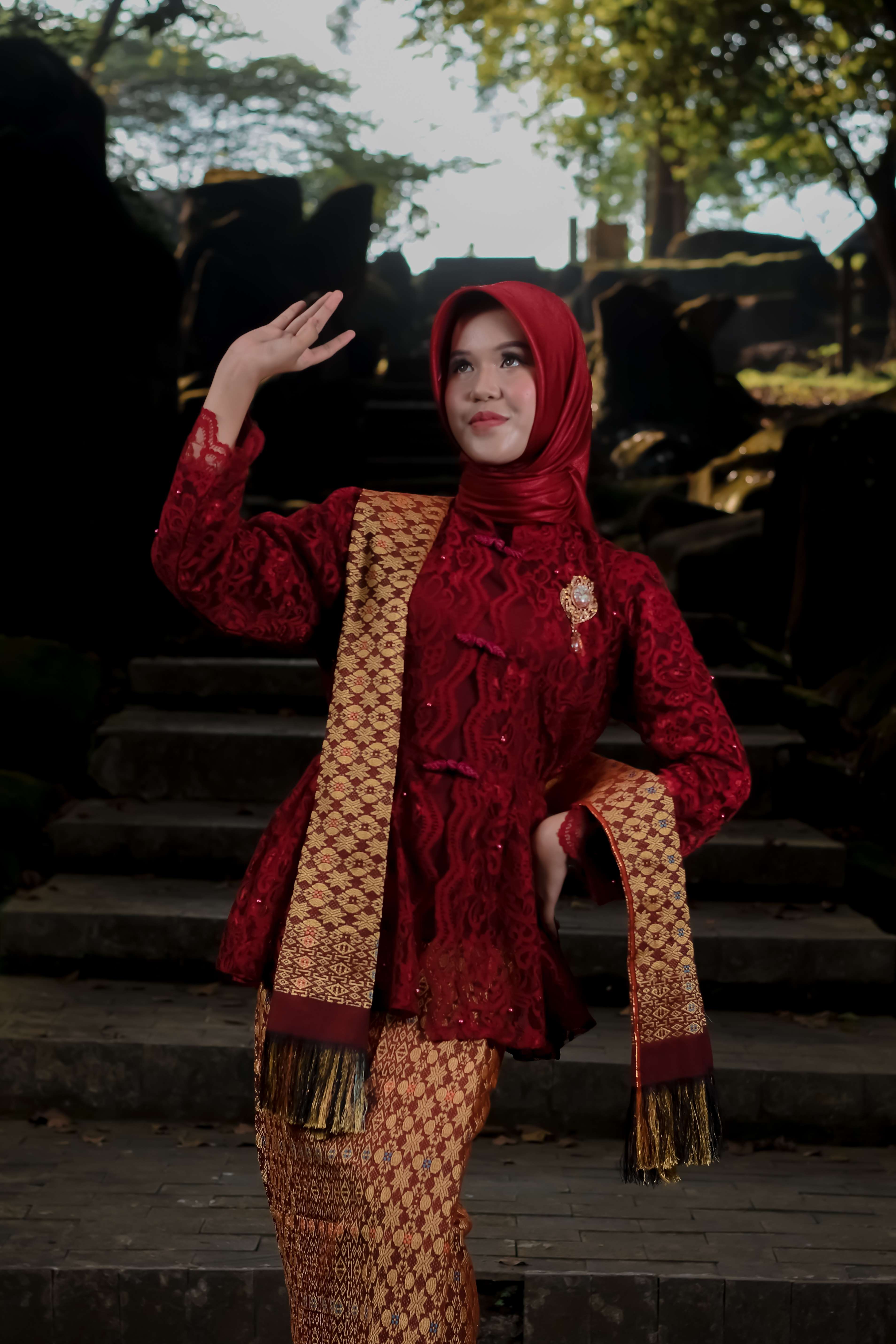 NAZWA PUTRI SYALIA
